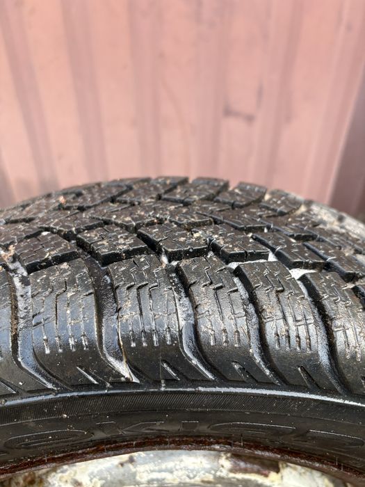 Гума с диском, резина NOKIAN W195 60 R15