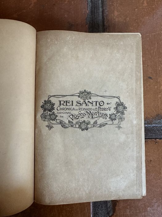 Conjunto 2 livros raros - Rei Santo de Rocha Martins