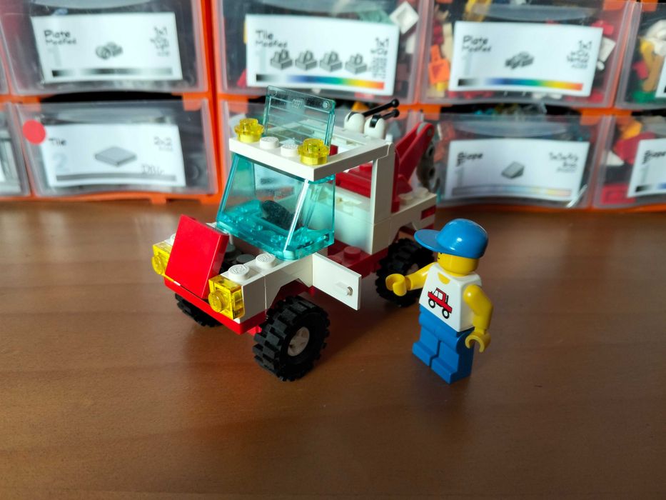 Lego Town 6660 Hook & Haul Wrecker (Hook and Haul Wrecker)