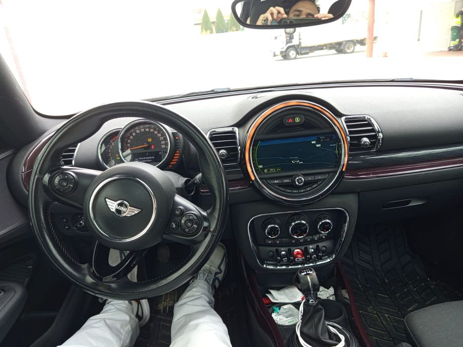 Mini Cooper clubman