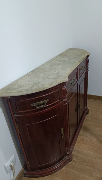 Móvel antigo para restauro