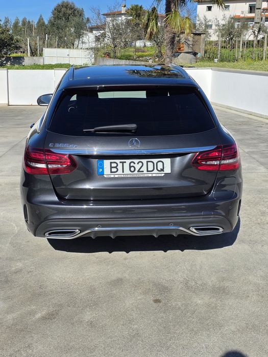 Vendo Mercedes-Benz C300e AMG Line, viatura híbrida plug-in
