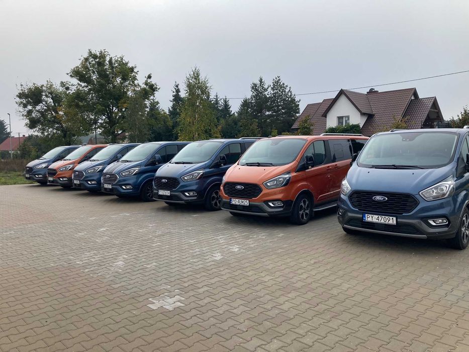 Wynajem BUS 8os. FORD MK1 CUSTOME TOURNEO Automat L2 170KM 2021/23
