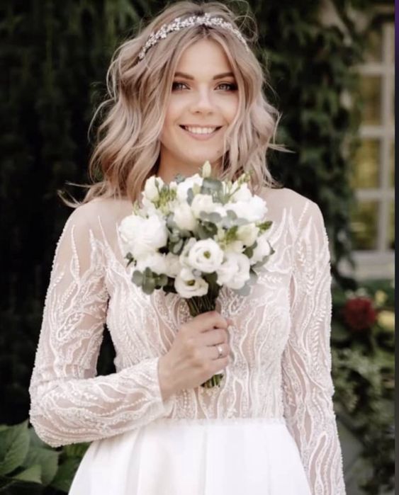 Нова весільна сукня, S-М