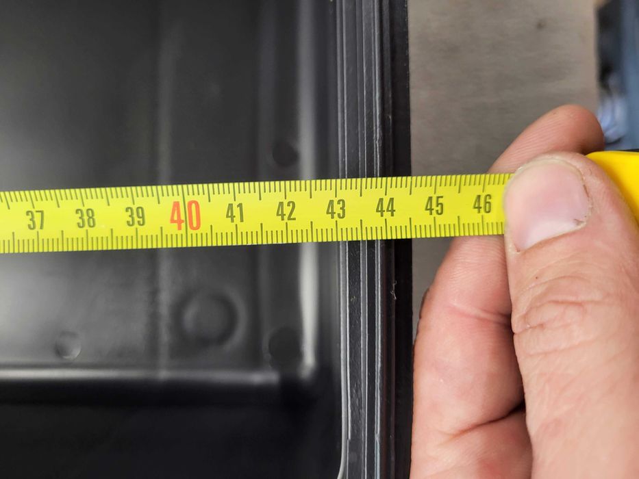 Walizka (43x29x16) case polipropylen, FAKTURA (dostępne 2 sztuki)