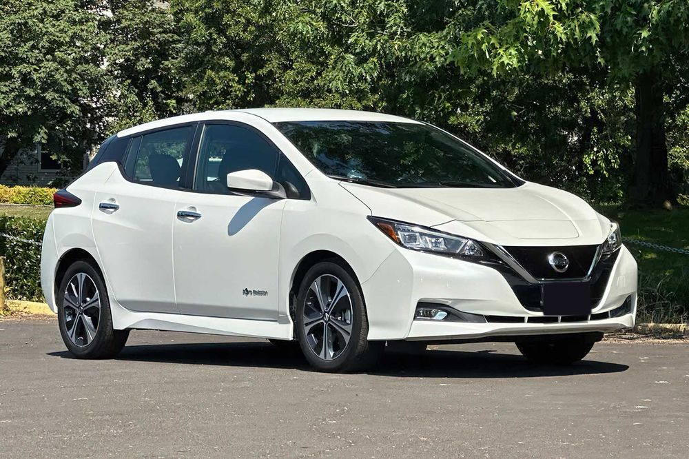 Nissan LEAF SL 2019 зі США, від $7 797 — доставка й розмитнення під ключ