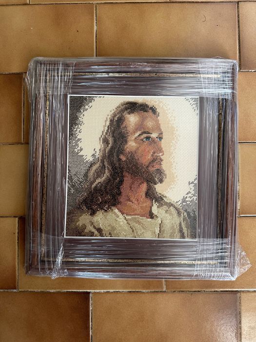 Hand-embroidered cross-stitch pictures with wooden frames