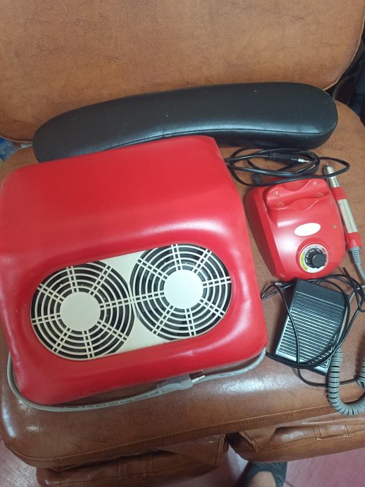 Витяжка для манікюру