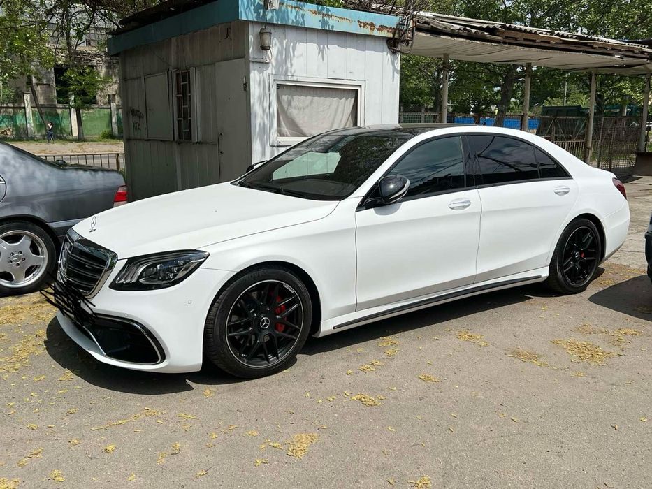 Mercedes AMG 222