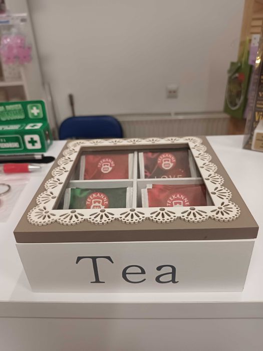 Drewniana skrzynka na herbate - SUPER  !