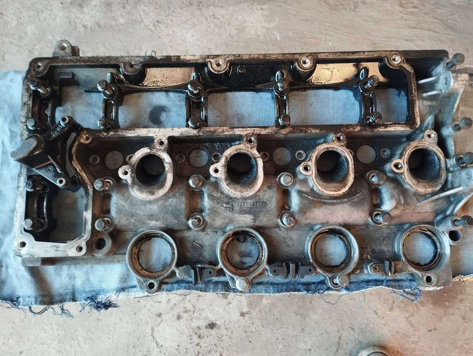 Розподільчий вал постіль з валами Ford S-MAX