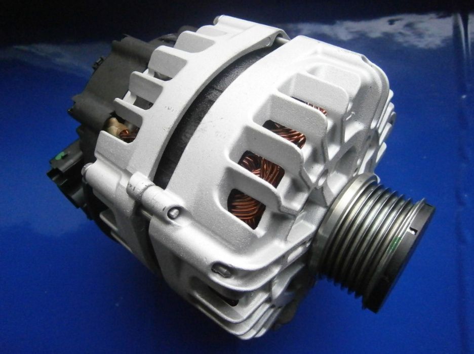 Alternator PEUGEOT 5008 PARTNER Citroen C5 C8 Berlingo 1.6 HDI 2.0 HDI
