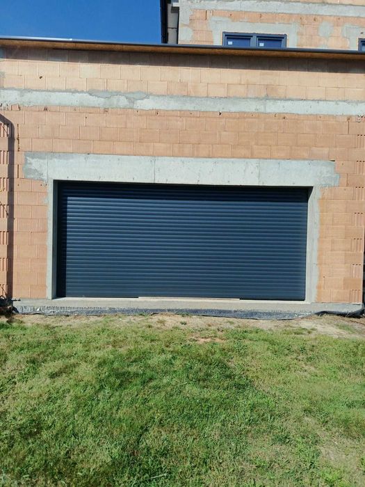 Brama garażowa rolowana ocieplana szer x wys 250x250