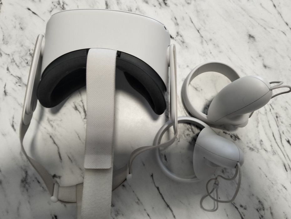 Oculus quest 2 чудовий стан