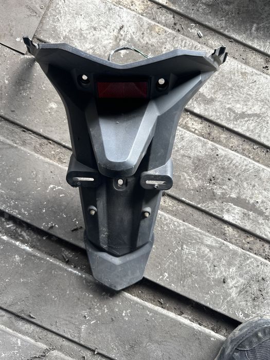 Tylny błotnik Sym Gts Evo 125 H949