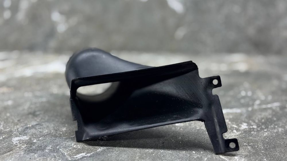 Воздуховод охолодження генератора БМВ Е39 Воздуховод охлаждение бмв