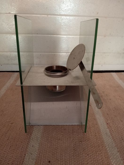 0. Lamparina decorativa de mesa em vidro e metal