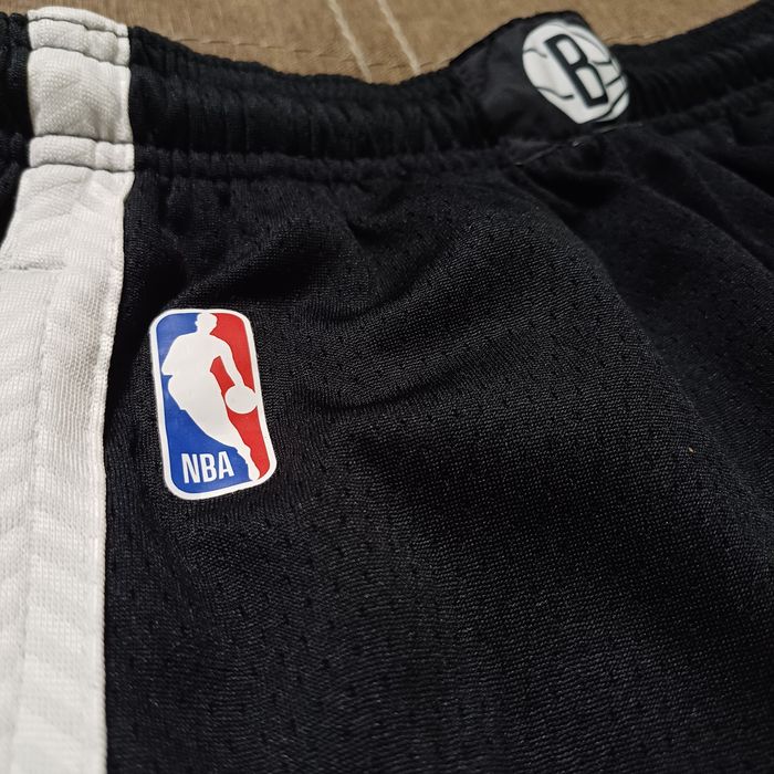 Подростковые шорты Nike NBA (11-13лет)