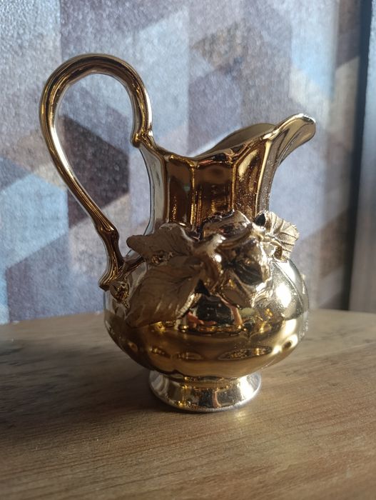 Золотий чайний сервіз