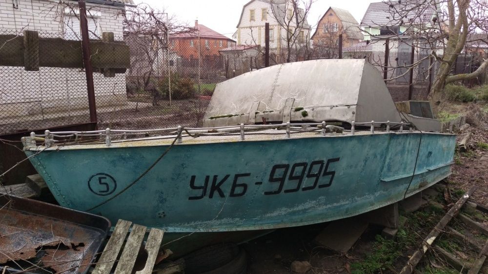 Катер (моторная лодка) Прогресс 2М