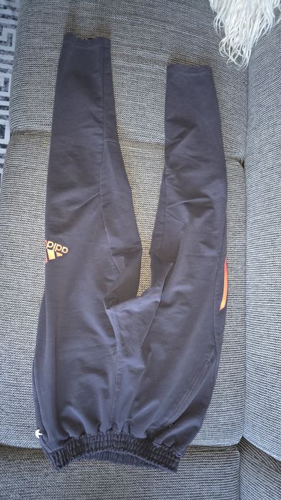 Spodnie z kieszeniami Adidas S