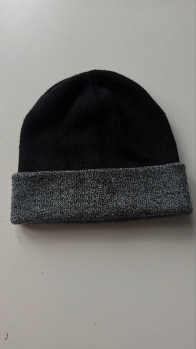 Шапки House, Cropp, Mohito и др.