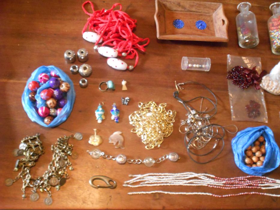 Conjunto de missangas para bijuteria