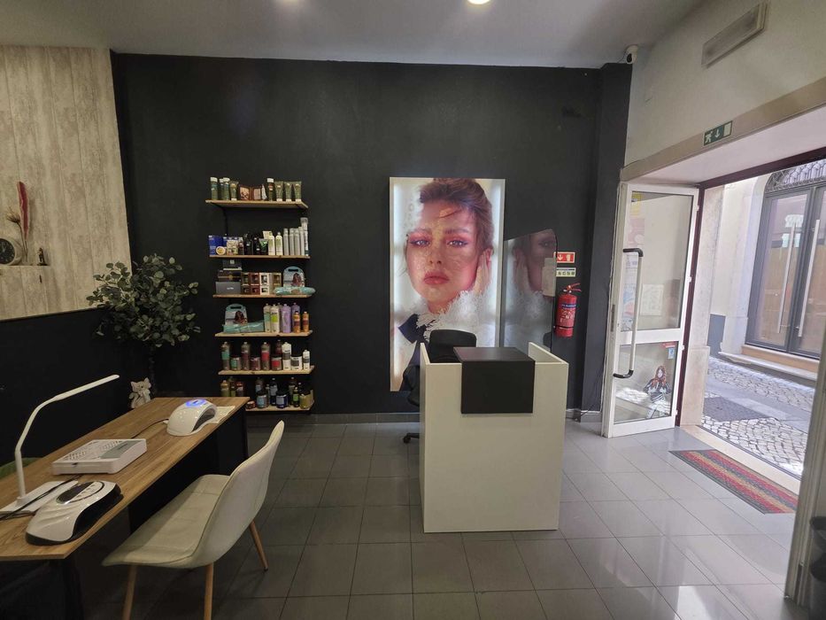 OPORTUNIDADE DE NEGÓCIO – Salão cabeleireiro para trespasse