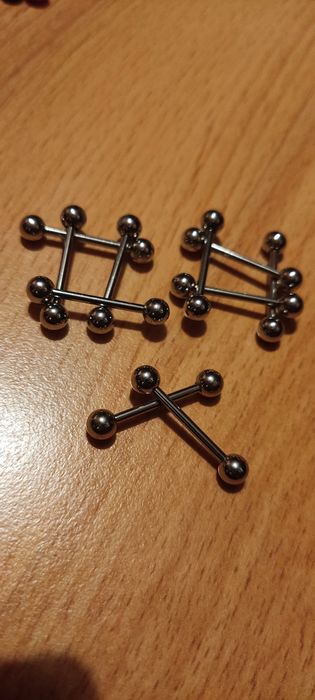 Kolczyki do języka stał chirurgiczna. 10 zł sztuka.
