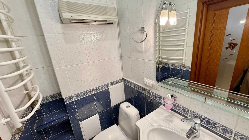 Продаж двоповерхової квартири в Центрі