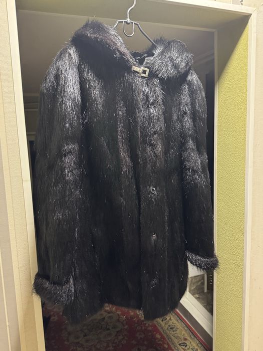Шуба з нутрії розмір 48-50