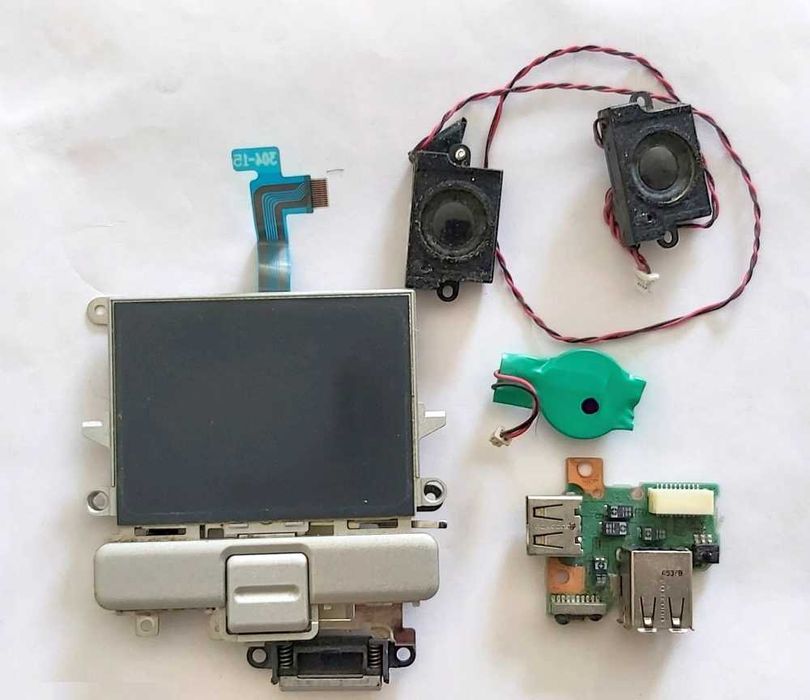 Fujitsu Siemens Lifebook S7020 - Parts: keyboard, monitor, battery...64729590137474123