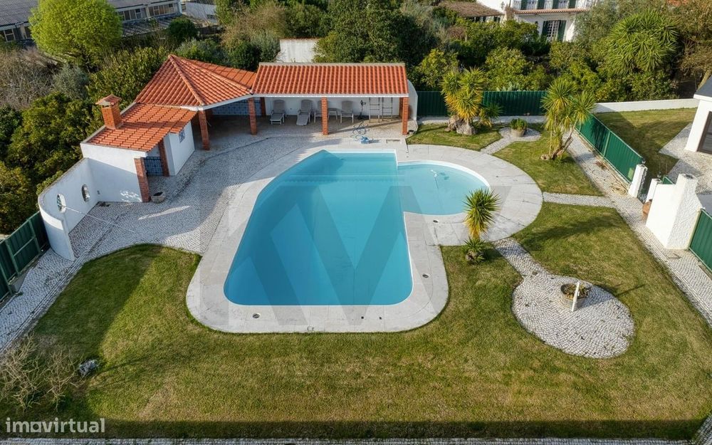 Moradia T7 a 5 minutos de carro do centro histórico de Santarém