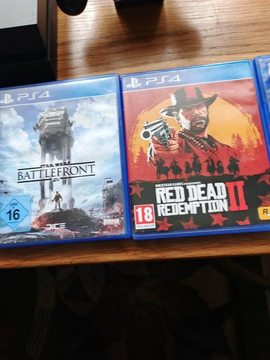 Sprzedam Konsolę PS4 z grami*Mało używana