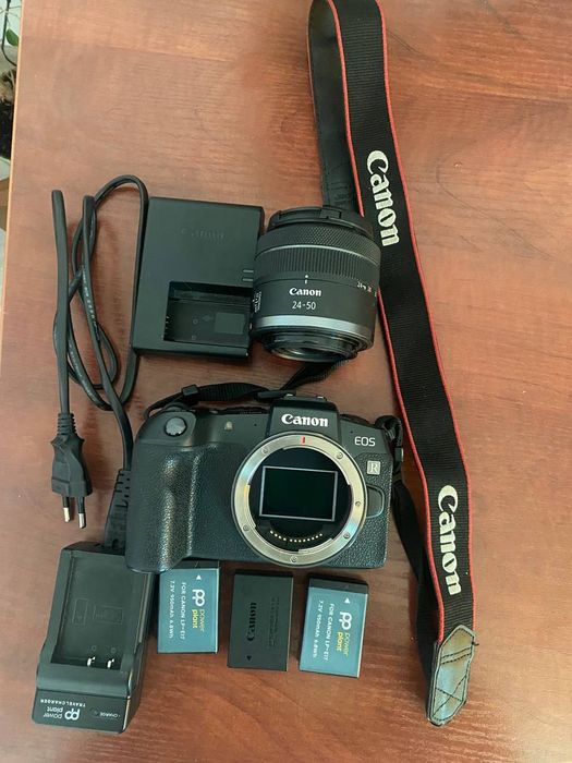 Canon EOS RP + RF 24-50mm f/4.5-6.3 IS STM