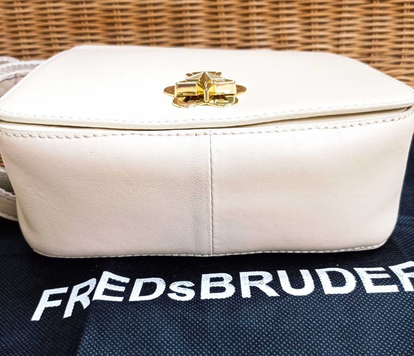 Nowa  skórzana  torebka Fredsbruder