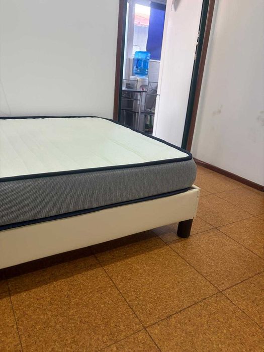 vendo cama e colchão