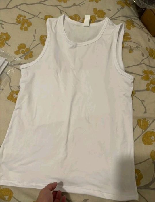 Regata canelada branca