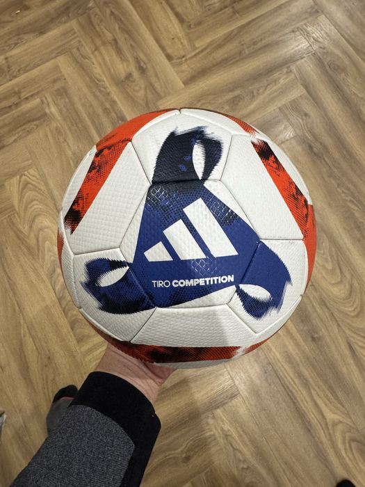 Piłka nożna Adidas Tiro Competition półprofesjonalna HT2426 r. 4