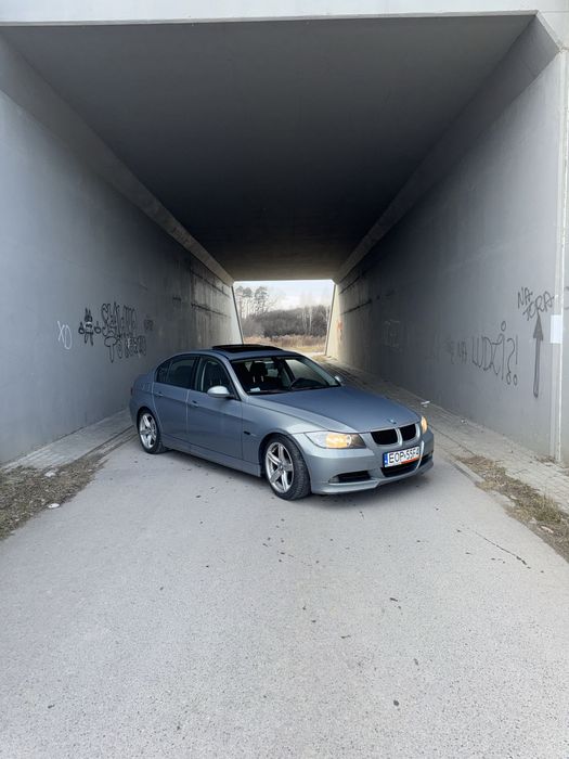 Sprzedam bmw e90 320i