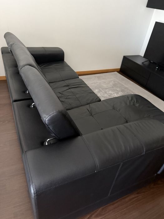Sofá com chaise longue pele