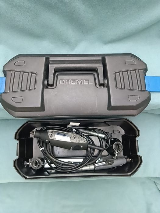 Dremel 3000 + Eixo Flexível 225 + Mala Original e Acessórios