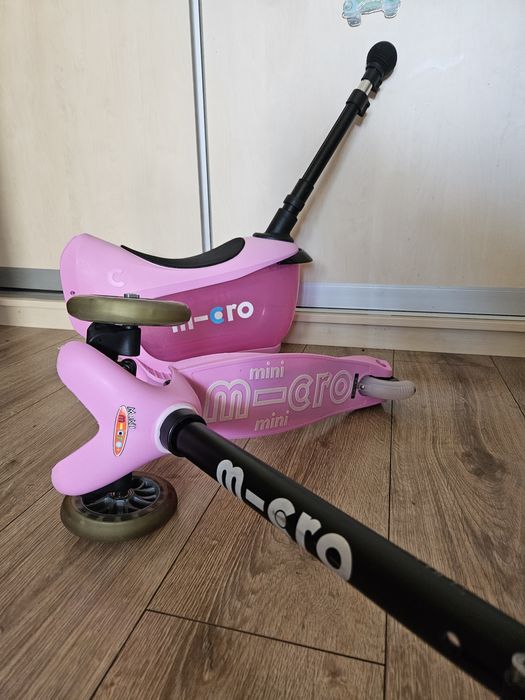 Самокат дитячий Micro Mini2go Deluxe Pink триколісний
