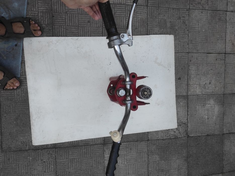 Вилка с ручками на карпаты