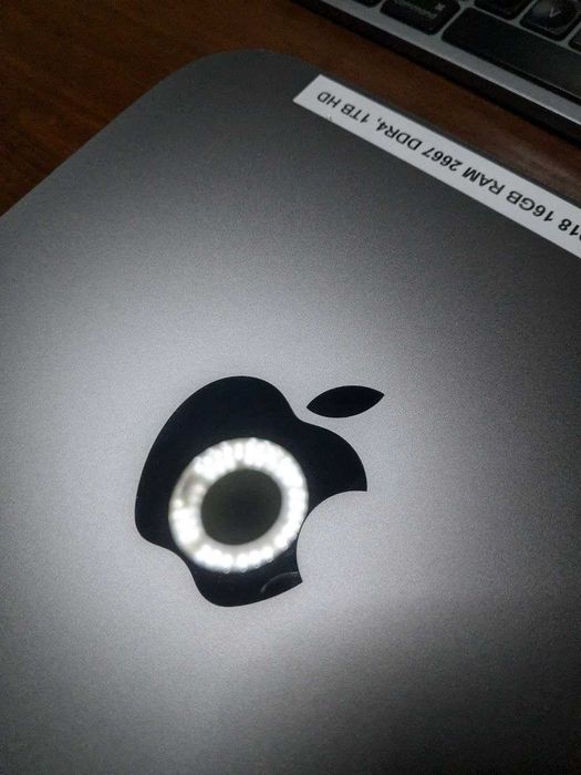 Mac Mini 2018 Space Gray i7-8700B / 16Gb DDR4 / 1Tb SSD + кейс