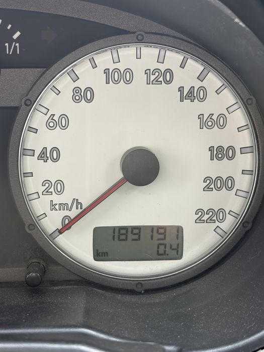 Volkswagen Pointer 1.8 бенз 2005г.Фольксваген  Гольф, Поинтер,    Golf