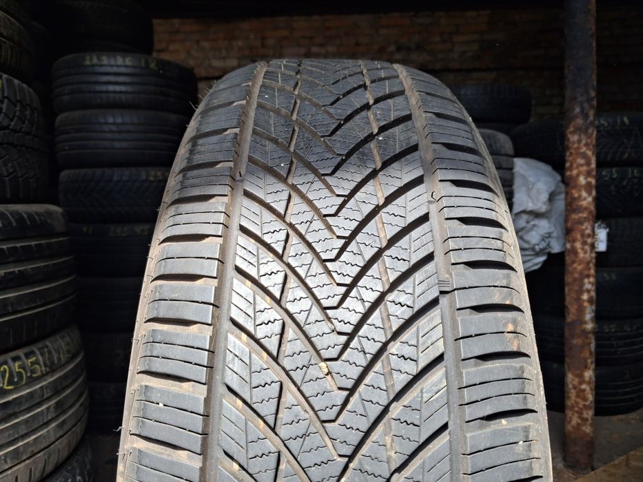 распаровка шины б/у 225/50 R19 Trac MAX ALLseason