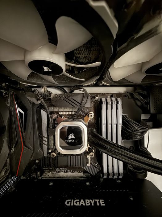 Komputer gamingowy i7-9700k RTX 2070 Super