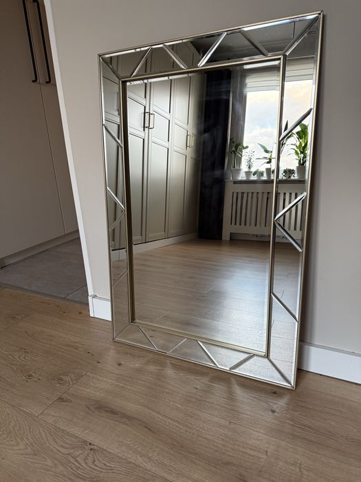 Lustro home and you