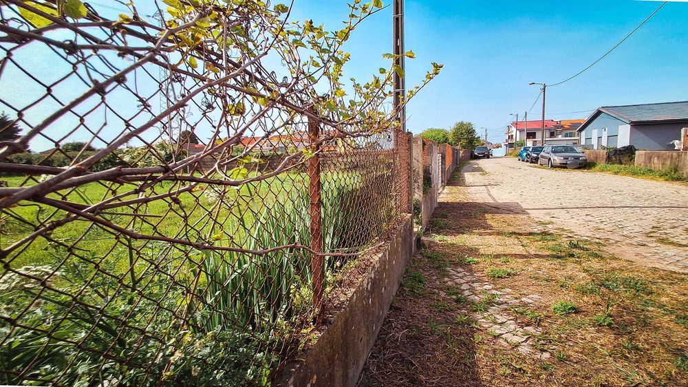 Terreno com 3.000 m² em Lavra - Matosinhos - 2 km da Praia